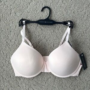 Tommy Hilfiger Seamless Lined Underwire Bra in Rosewater Women’s Size 36C NWT